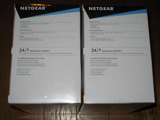 NETGEAR GS108-400JPS（GS108v4） パッケージ開封前側面 パッケージ内容（英語）