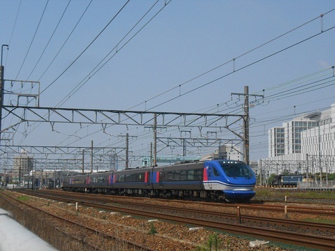 oth-train-881.jpg