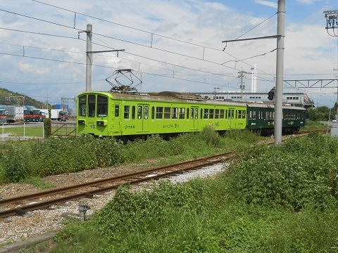 oth-train-886.jpg