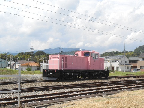 oth-train-889.jpg