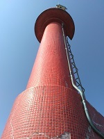 2022_05_24_紀伊勝浦漁港突堤灯台（赤灯台）