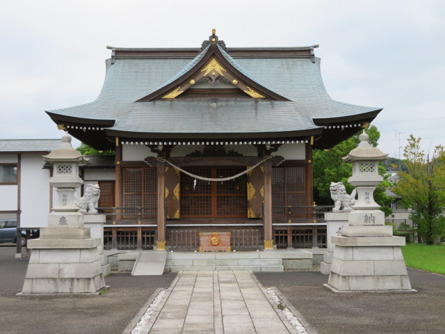 栗木御嶽神社の拝殿・本殿３