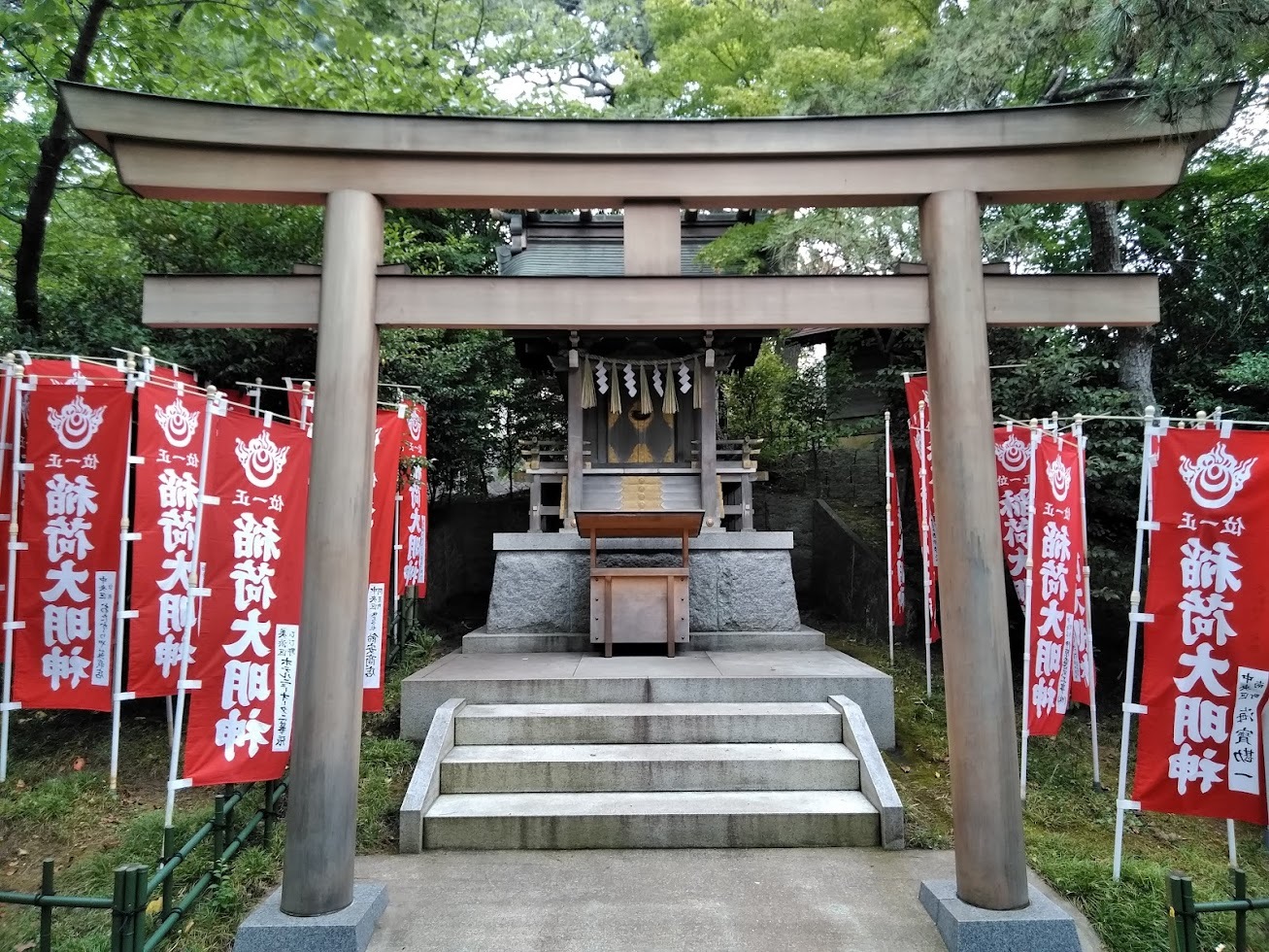 浅間神社稲荷神社１