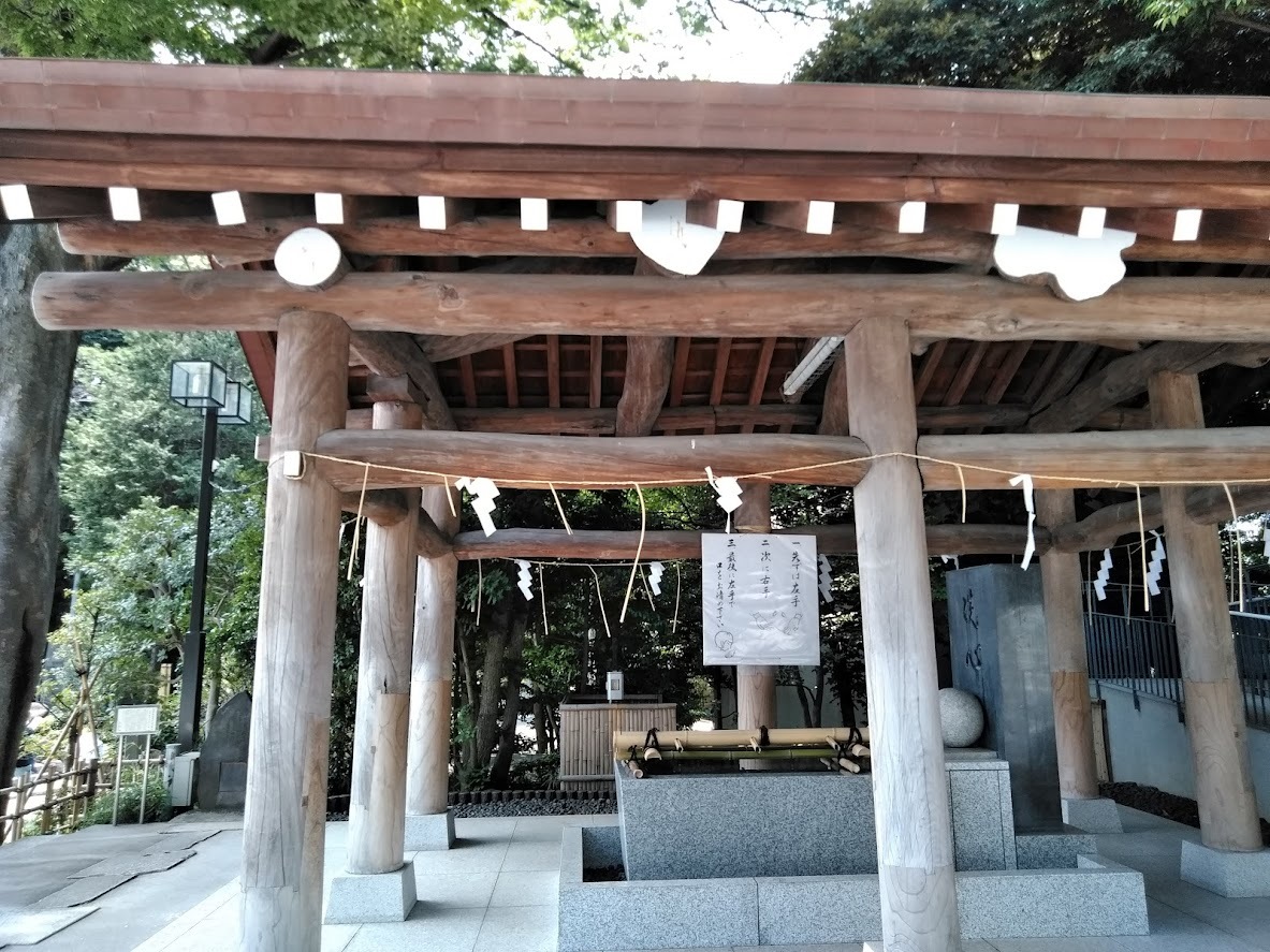 東郷神社拝殿１