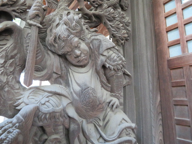 登戸稲荷神社の拝殿・本殿１１
