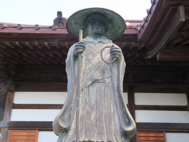 長念寺の親鸞像１
