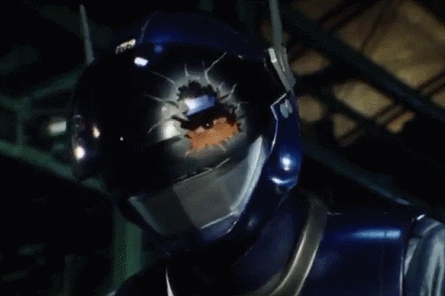 メタルヒーロー、ブルースワットのショウがやられてマスク破壊。割れ面